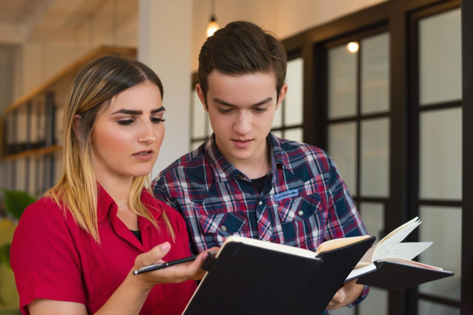 Finanz-Dashboard mit Budget-Kennzahlen